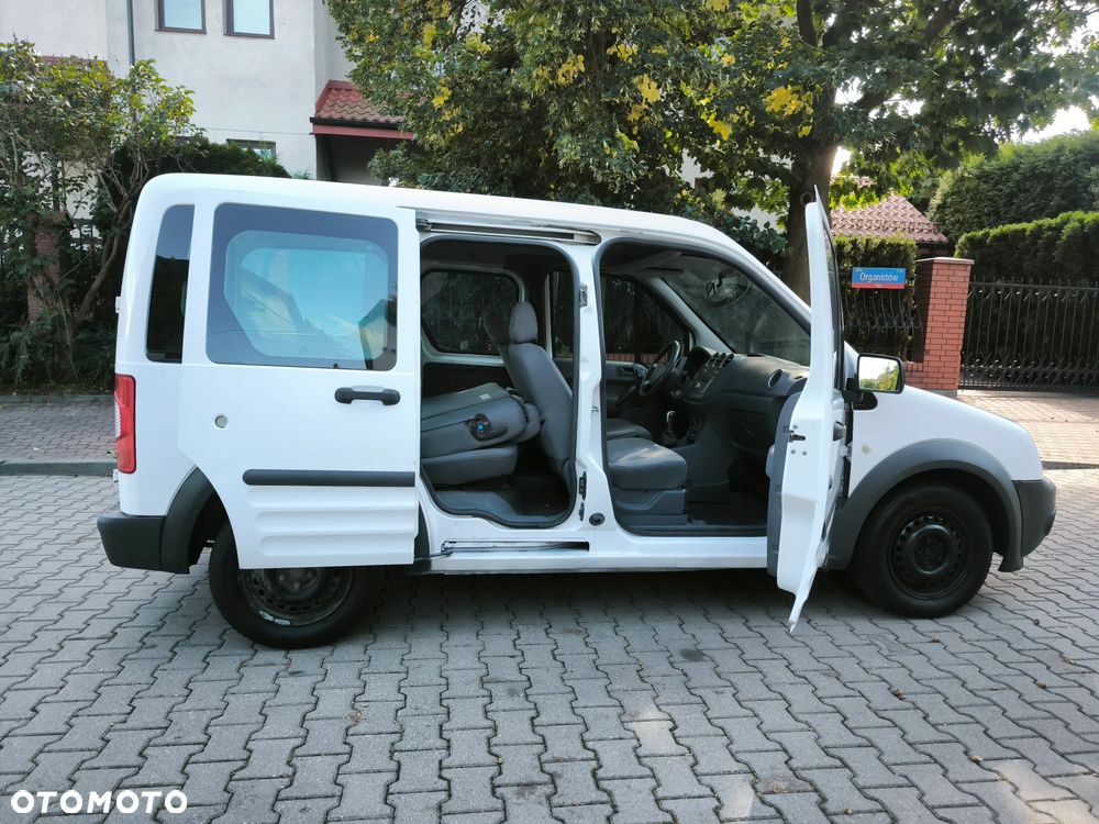 Ford Tourneo Connect - 16