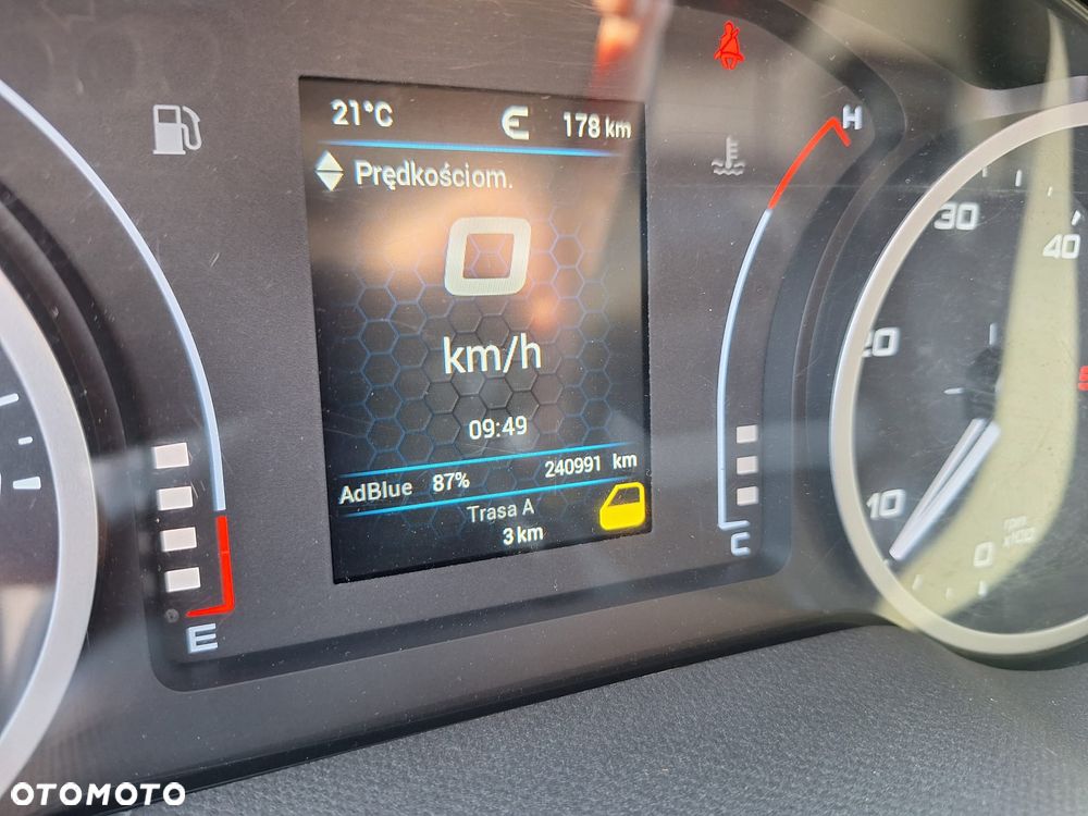 Iveco Daily 35S18 HiMatic furgon 16m blaszak automat FV23% MAXI - 13
