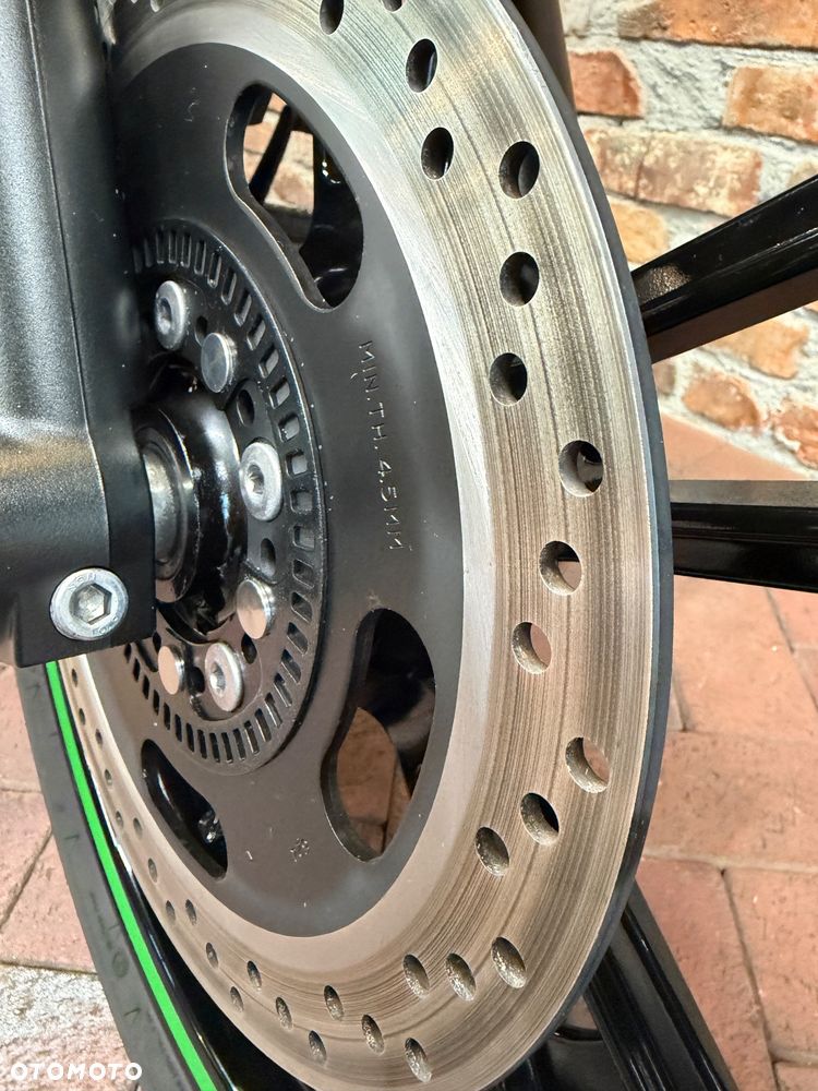 Kawasaki Vulcan S - 21