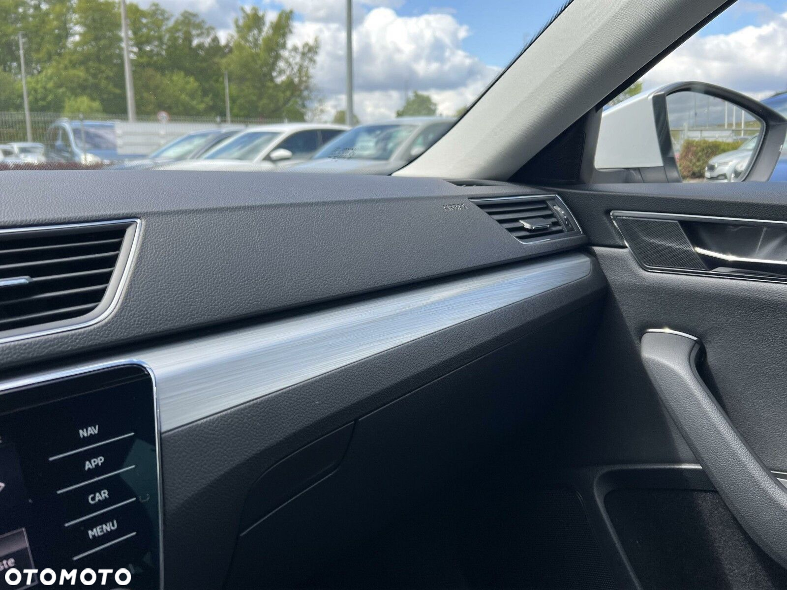 Skoda Superb 1.5 TSI Ambition DSG - 32