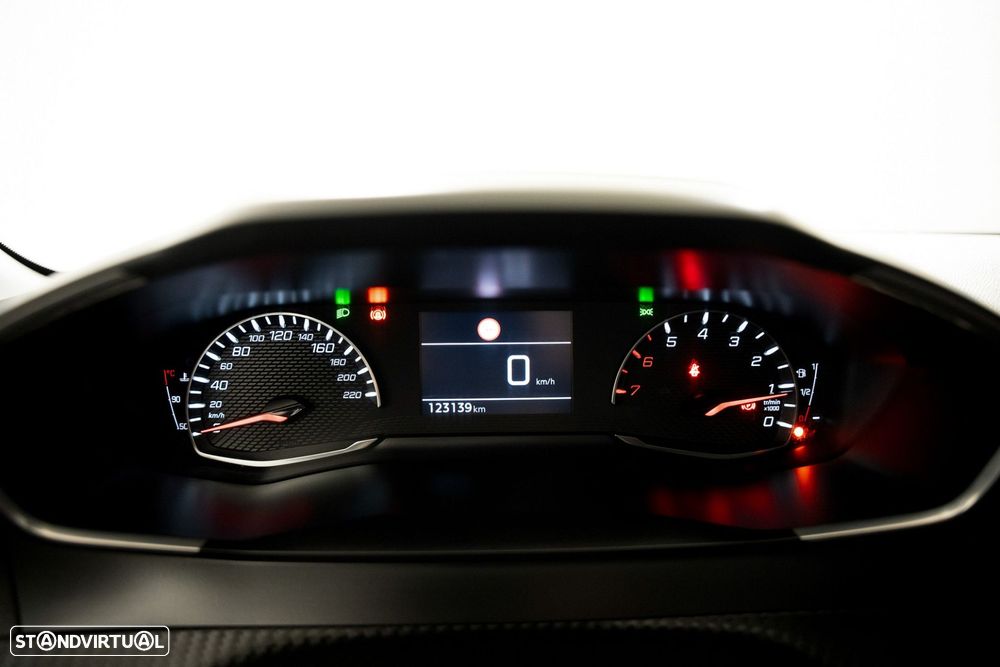 Peugeot 208 1.2 PureTech Active Pack - 13