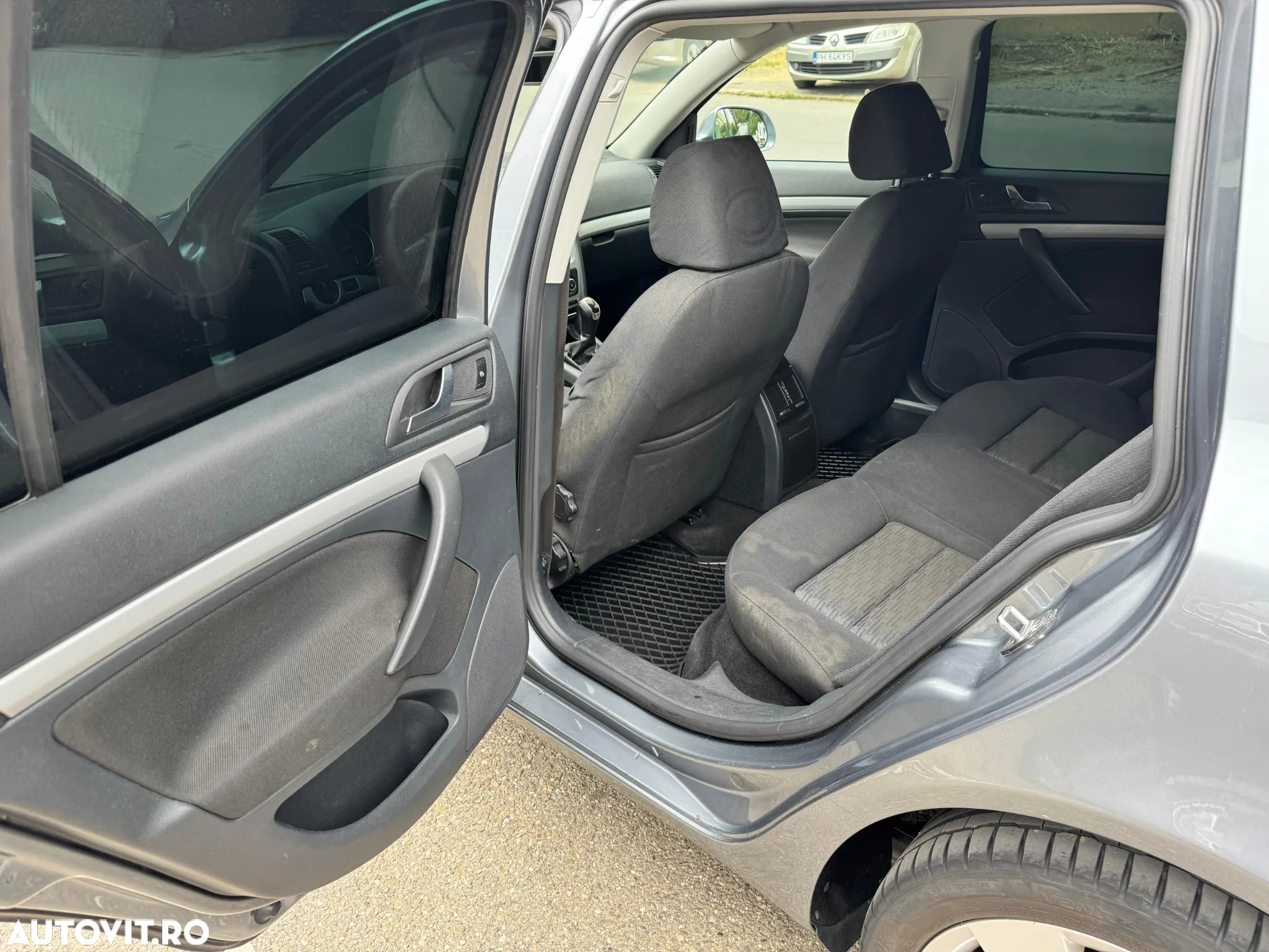 Skoda Octavia Combi 1.6 TDI DPF GreenLine - 5