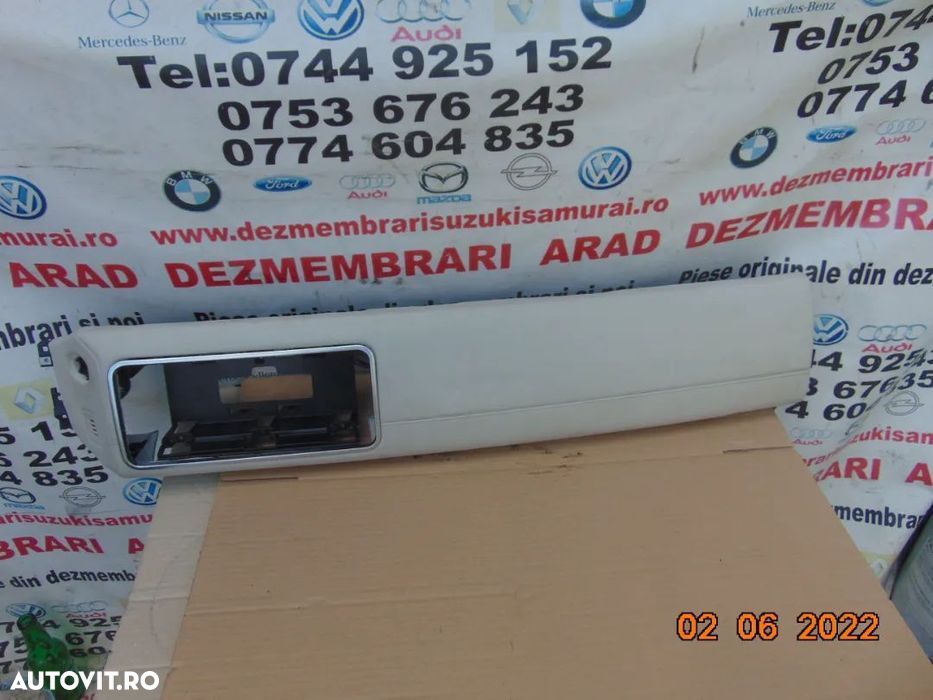 ornament bord dreapta range Rover velar 2017+ - 1