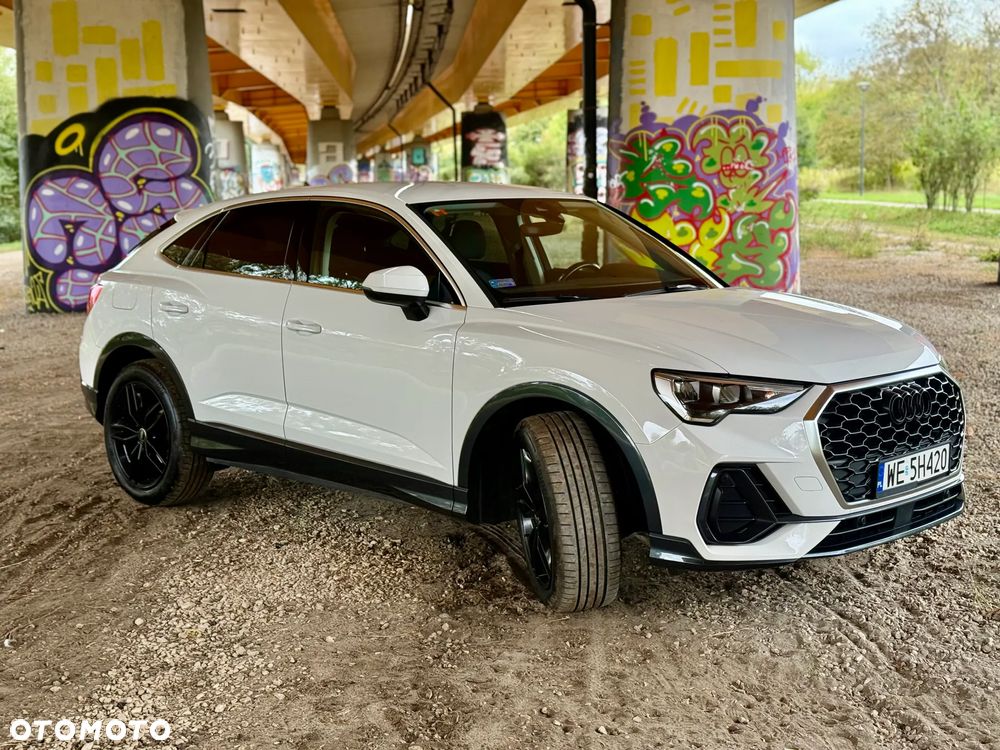 Audi Q3 35 TFSI S tronic - 1