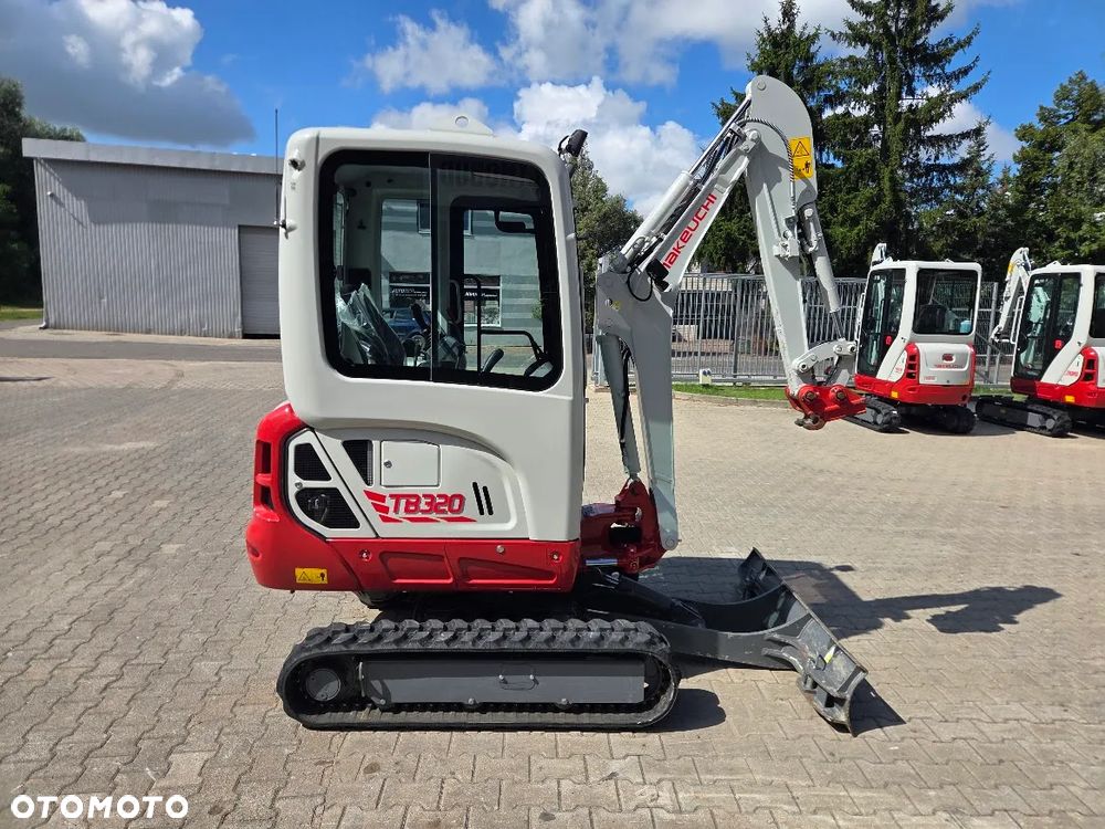 Takeuchi Koparka Minikoparka TAKEUCHI TB320 DEMO - Gwarancja - 3 łyżki - 6