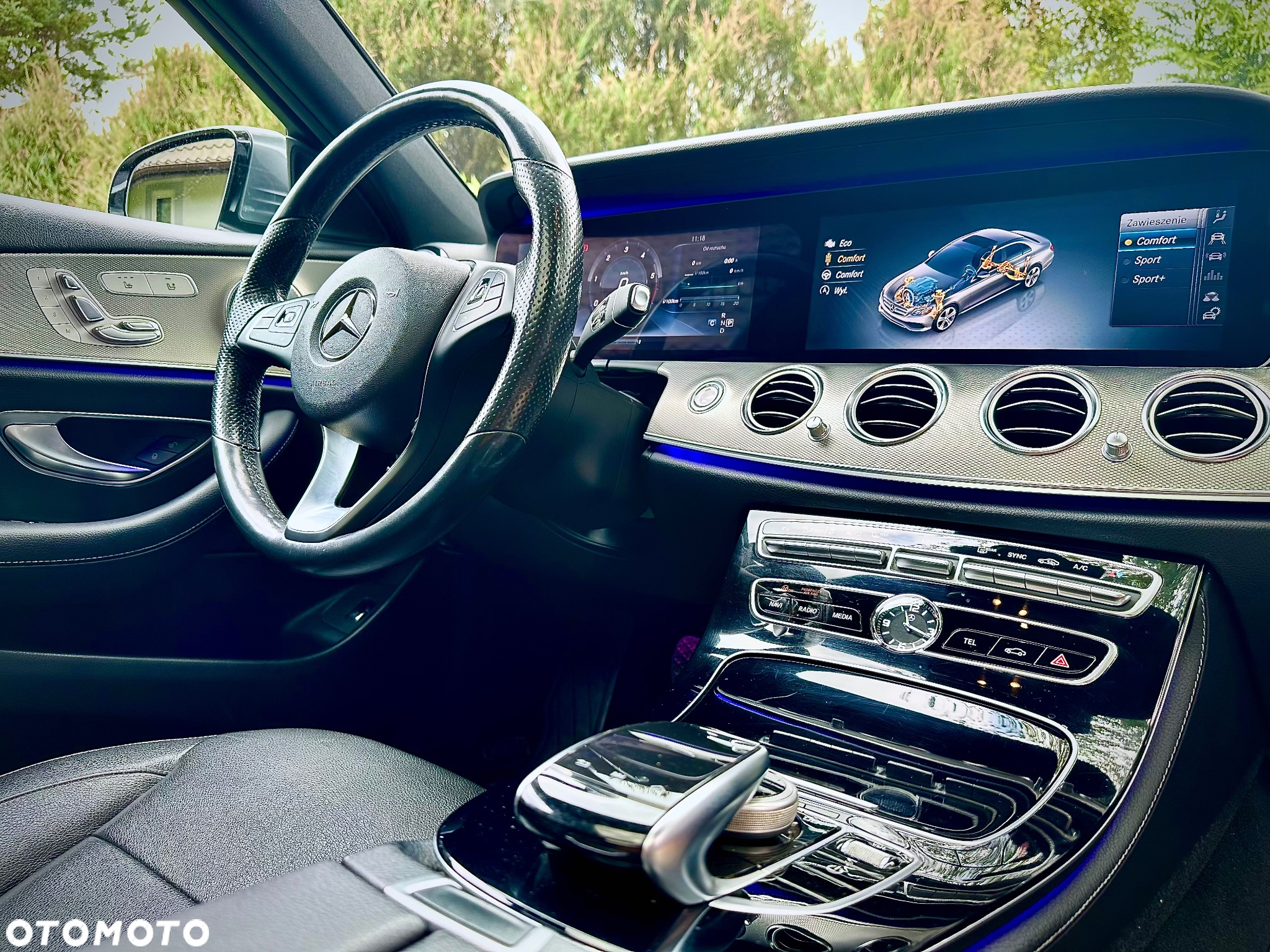 Mercedes-Benz Klasa E 350 d 9G-TRONIC - 36