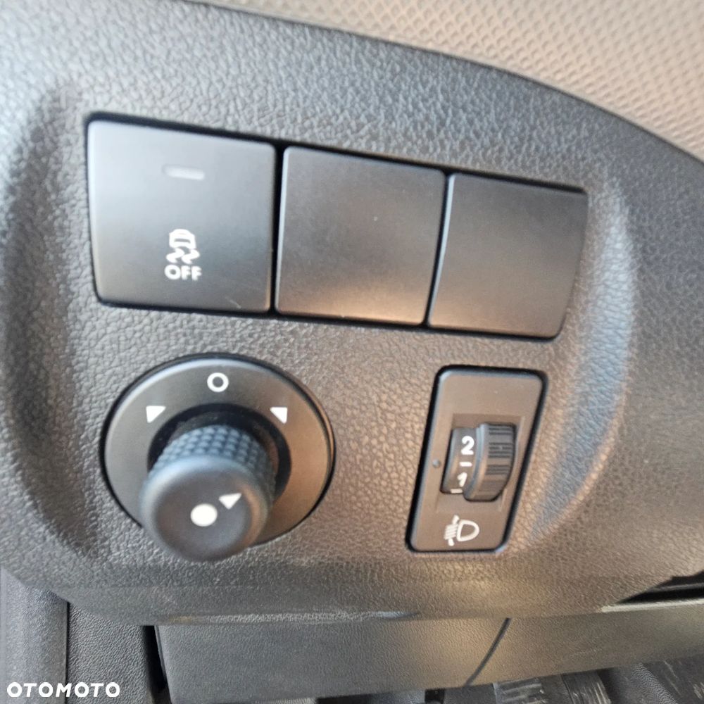 Citroën BERLINGO - 17