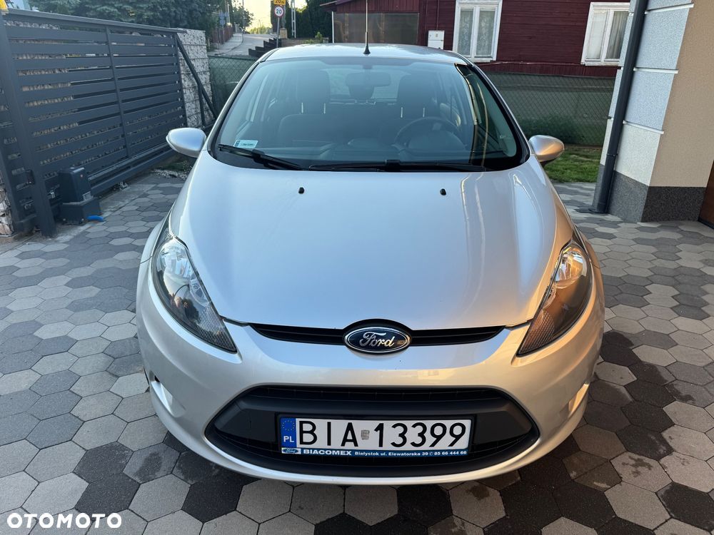 Ford Fiesta 1.25 Ambiente - 2