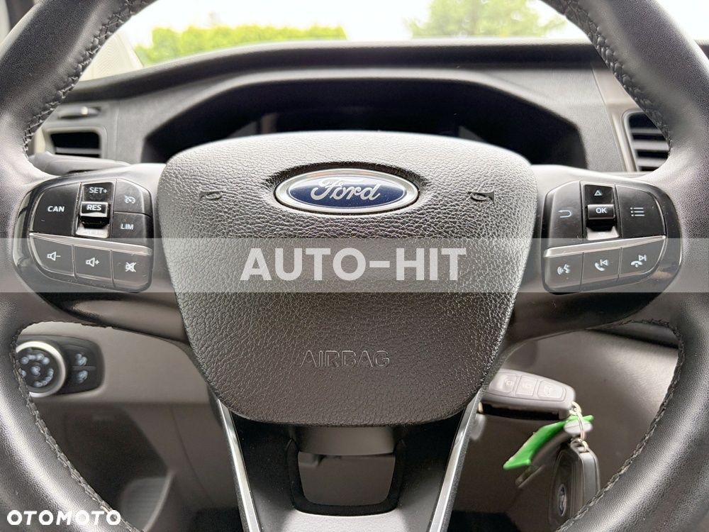 Ford Transit - 25