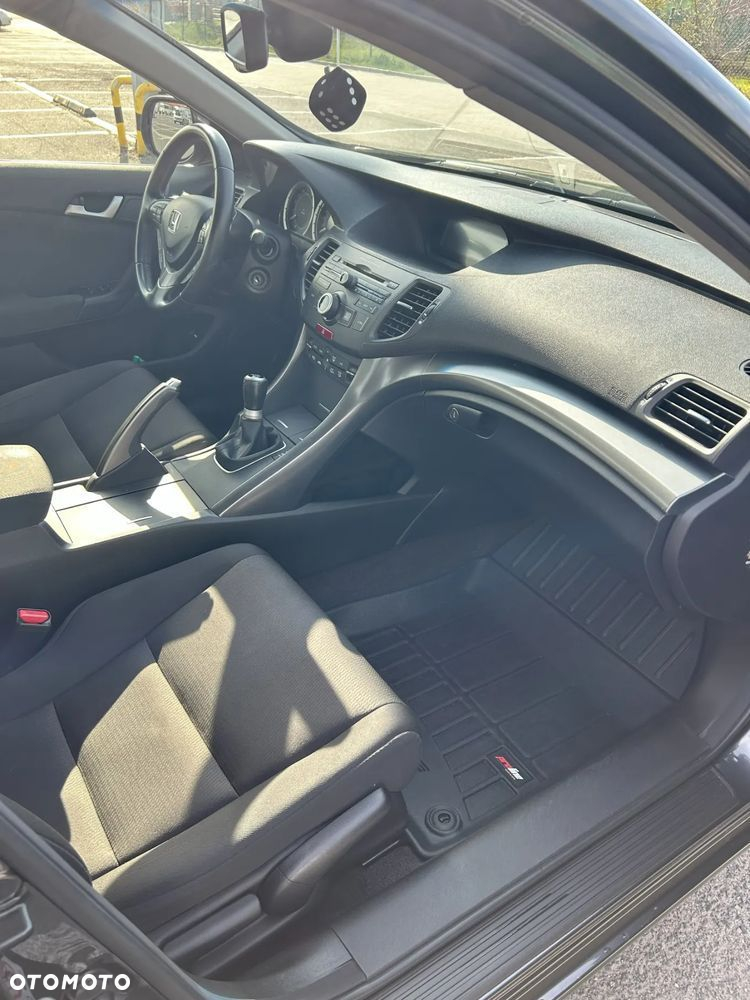 Honda Accord 2.0 Lifestyle - 13