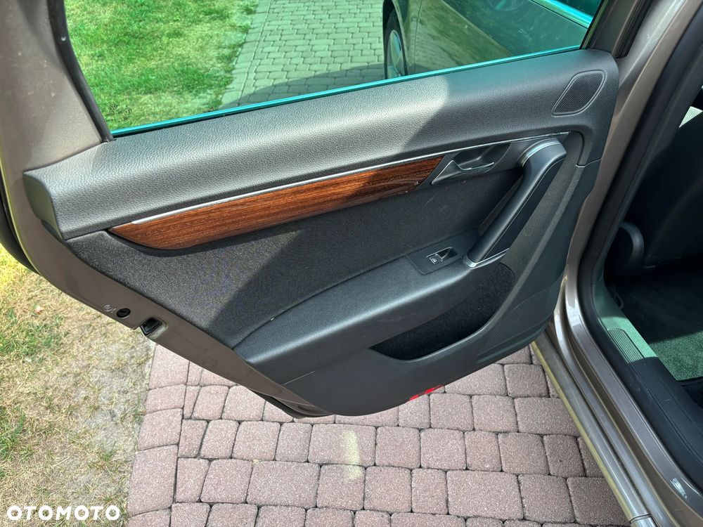 Volkswagen Passat Variant 2.0 TDI BlueMotion Technology Comfortline - 19
