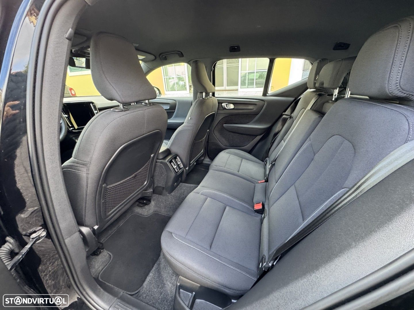 Volvo XC 40 Recharge Plus - 13