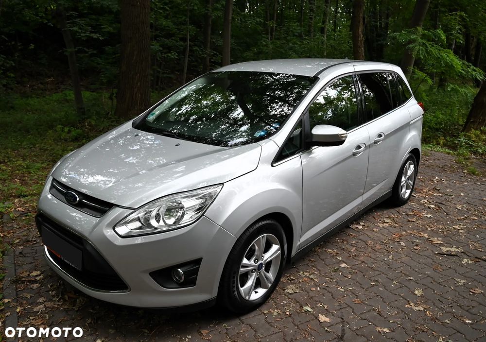 Ford Grand C-MAX - 9