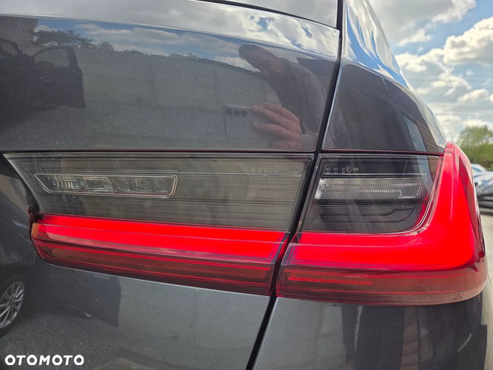 BMW Seria 3 320d xDrive Advantage - 37