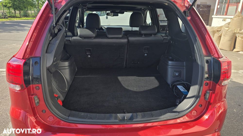 Mitsubishi Outlander PHEV 2.4 L 4X4 Instyle - 15