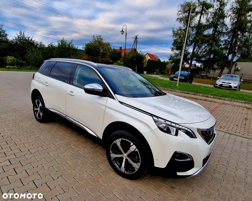 Peugeot 5008 1.6 PureTech Allure S&S EAT8 - 17