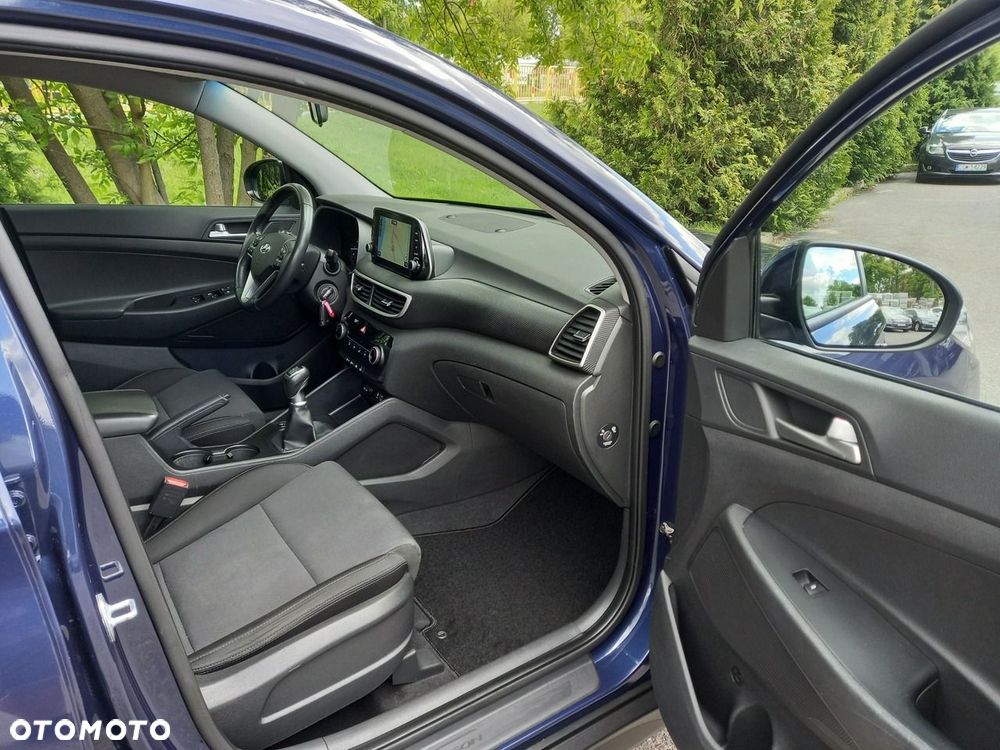 Hyundai Tucson 1.6 GDI BlueDrive Design 2WD - 23