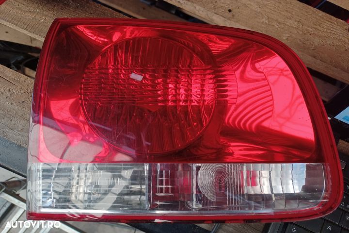 Lampa stop stanga pe hayon Volkswagen VW Touareg generatia 1 7L [2002 - 2