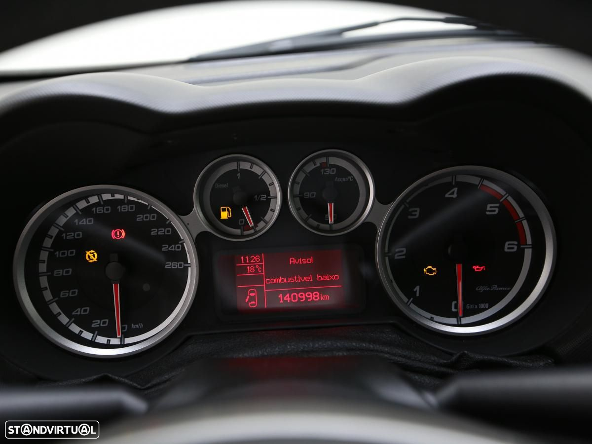 Alfa Romeo MiTo - 15