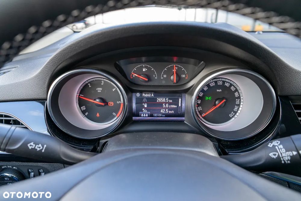 Opel Astra 1.6 D Start/Stop Innovation - 34