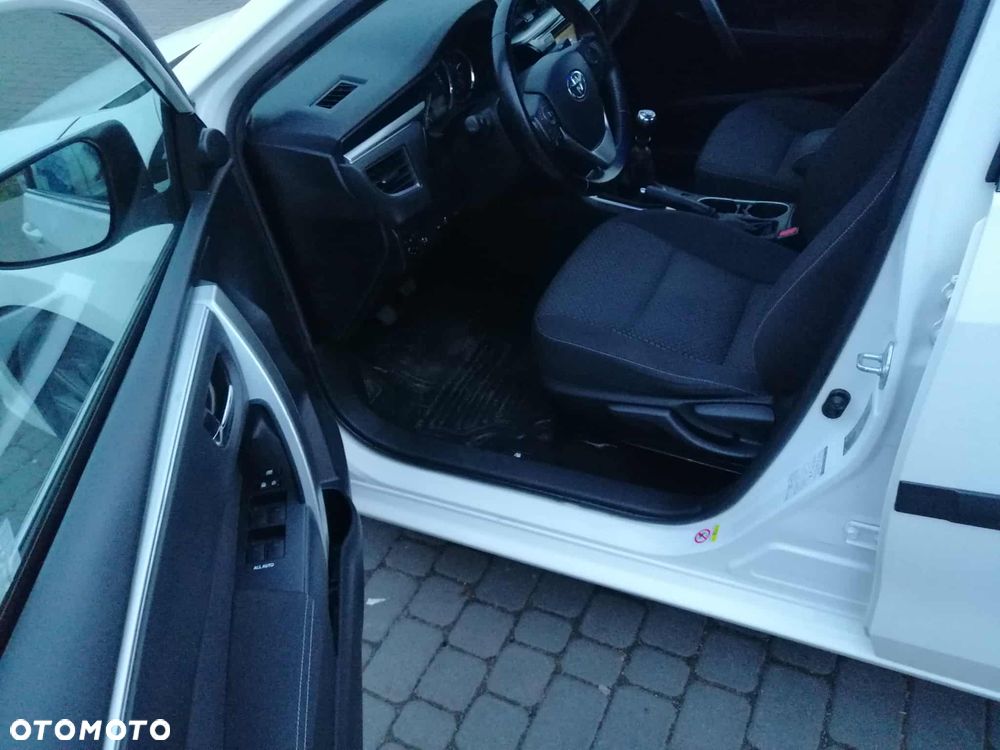 Toyota Corolla - 6