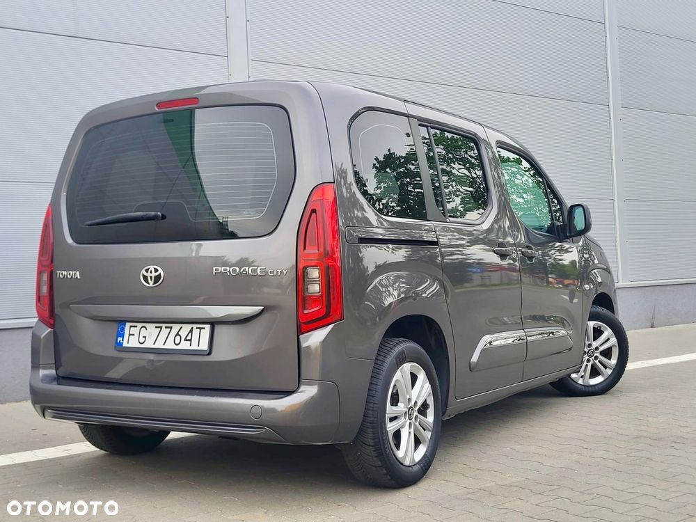 Toyota Proace City Verso 1.5 D-4D Family - 11