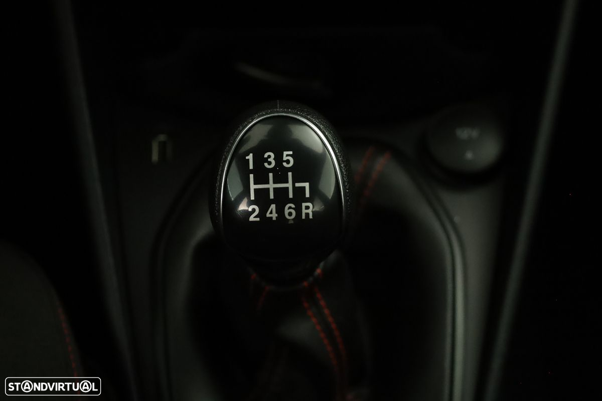 Ford Fiesta 1.0 EcoBoost MHEV ST-Line - 14
