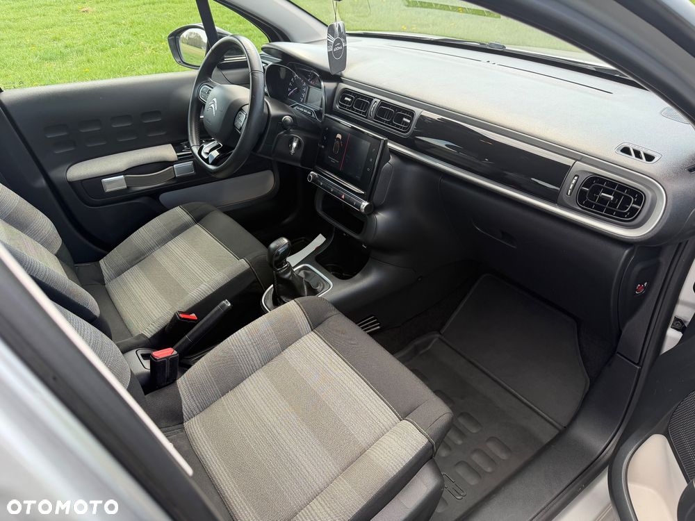 Citroën C3 Pure Tech 82 SHINE - 16