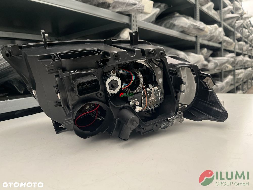 BMW 3er E-90 Lift Reflektor Lewy 7202583 - 7