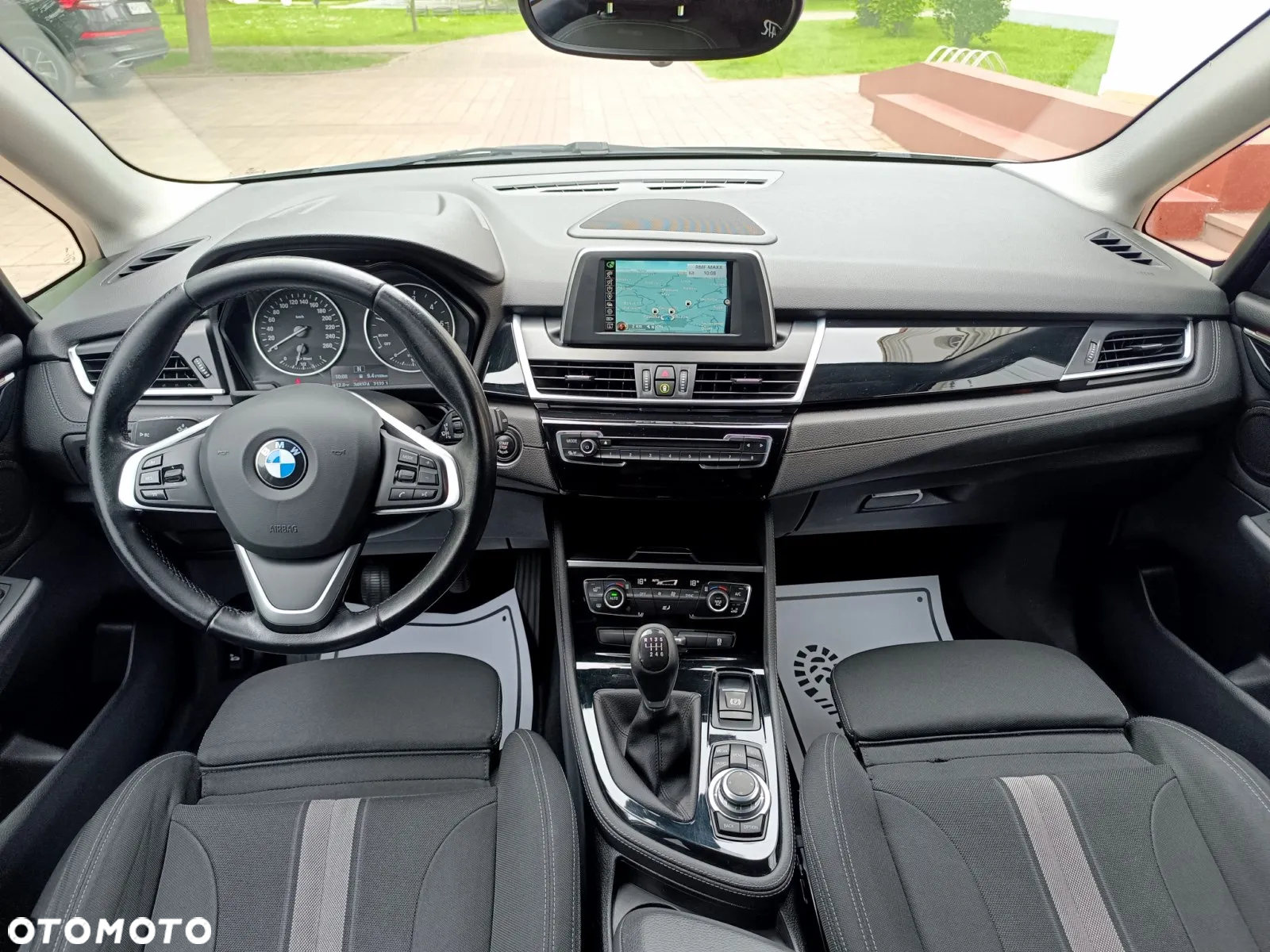 BMW Seria 2 218d Sport Line - 26