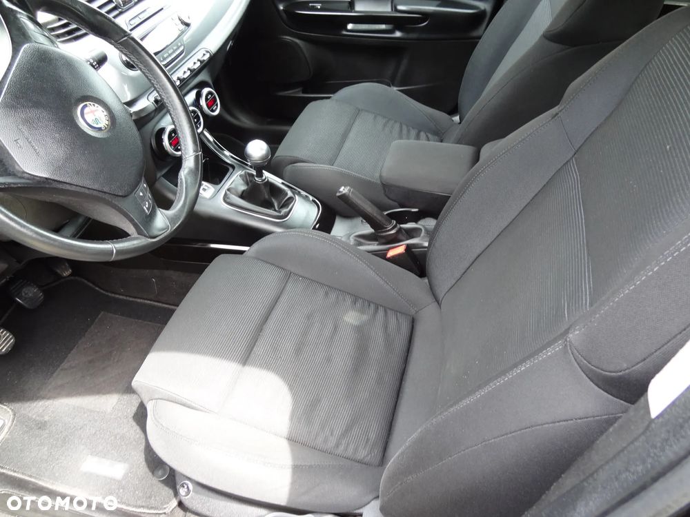 Alfa Romeo Giulietta 1.4 TB 16V Impression - 8