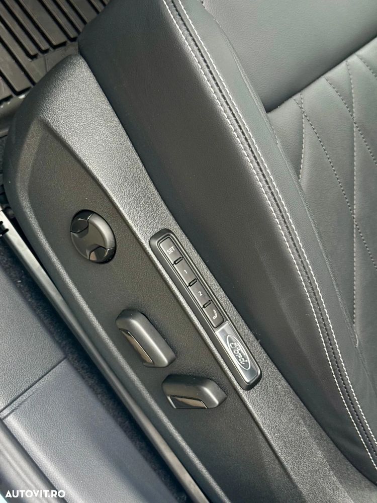 Ford Explorer RWD 77 kWh Extended Range Premium - 19