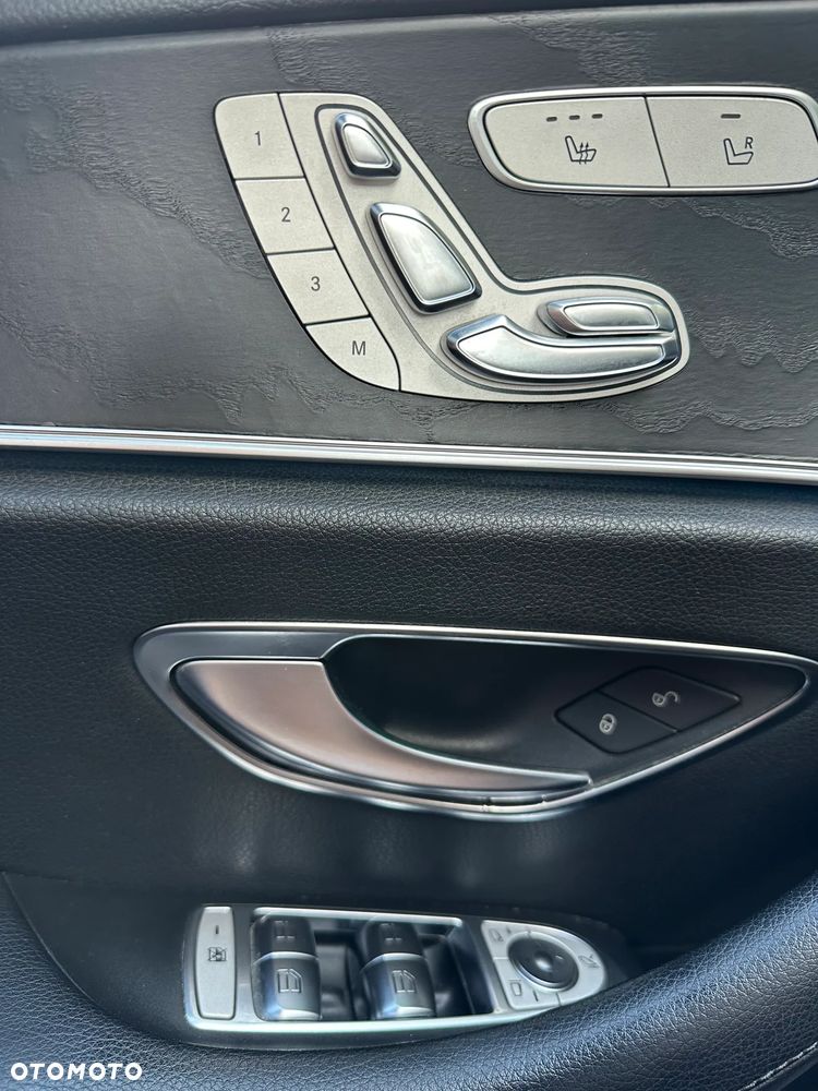 Mercedes-Benz Klasa E 220 d 4-Matic All-Terrain - 19