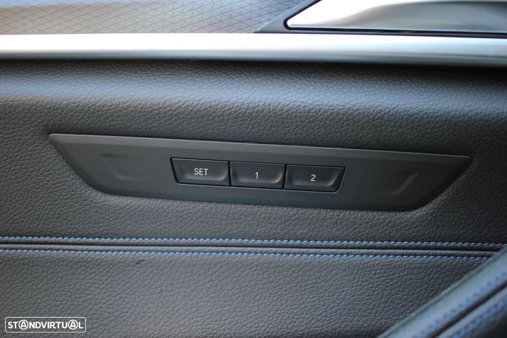 BMW 520 d Pack Desportivo M Auto - 14