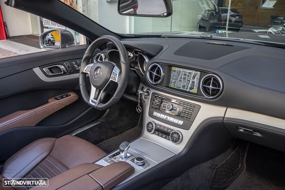 Mercedes-Benz SL 350 Standard - 24
