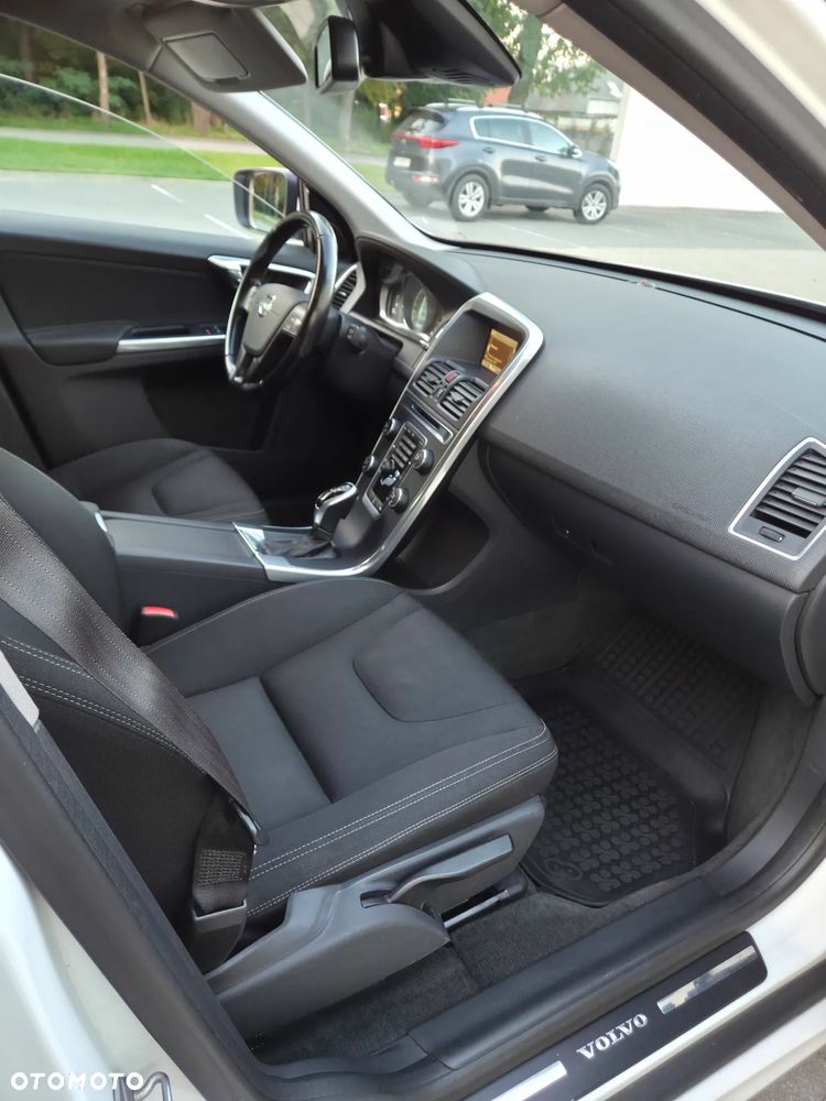 Volvo XC 60 D4 Drive-E Base - 9