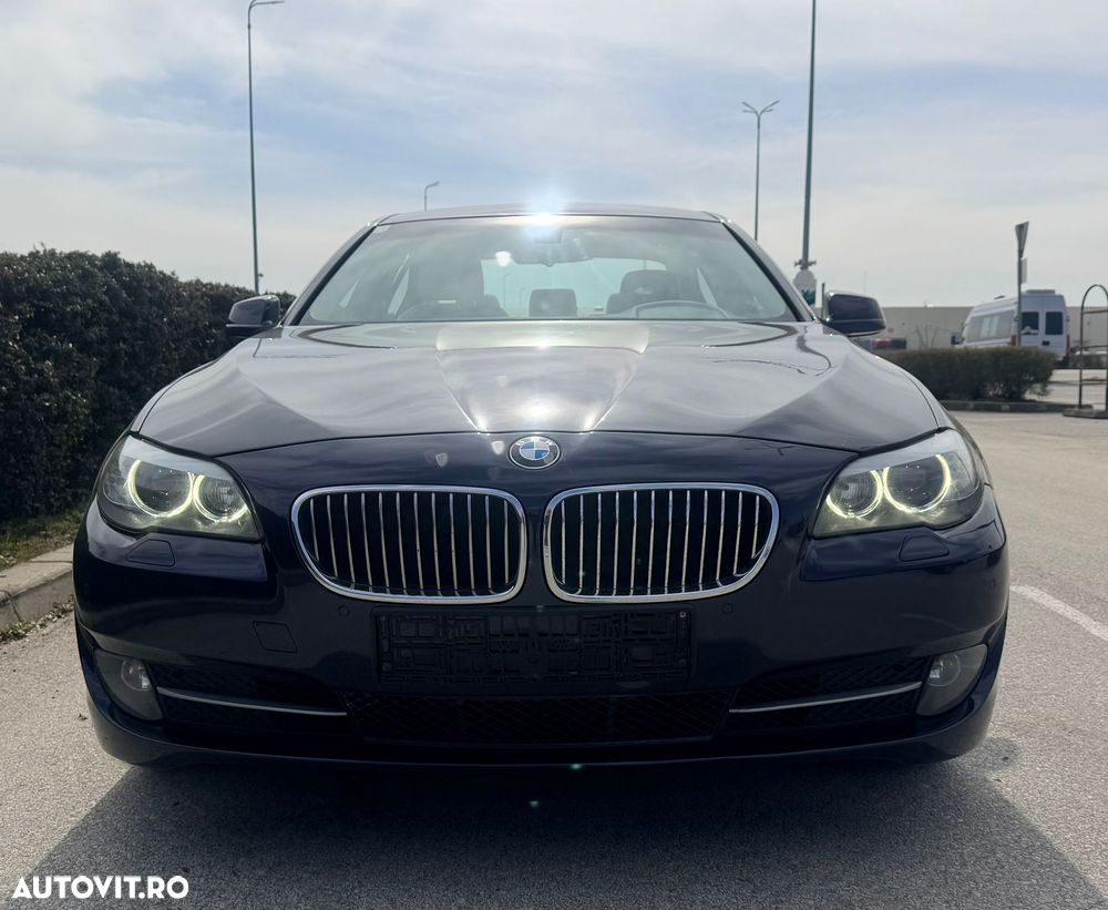 BMW Seria 5 520d Efficient Dynamics Edition - 14