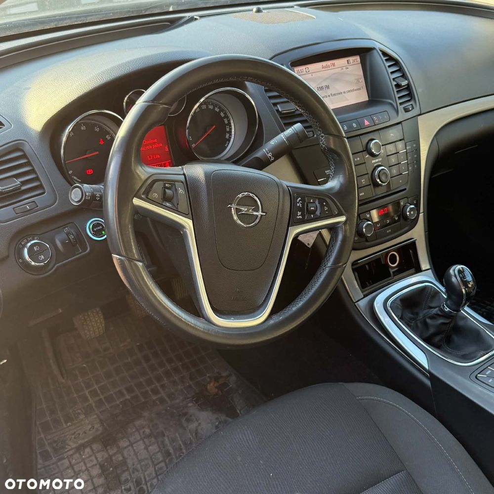 Opel Insignia - 10