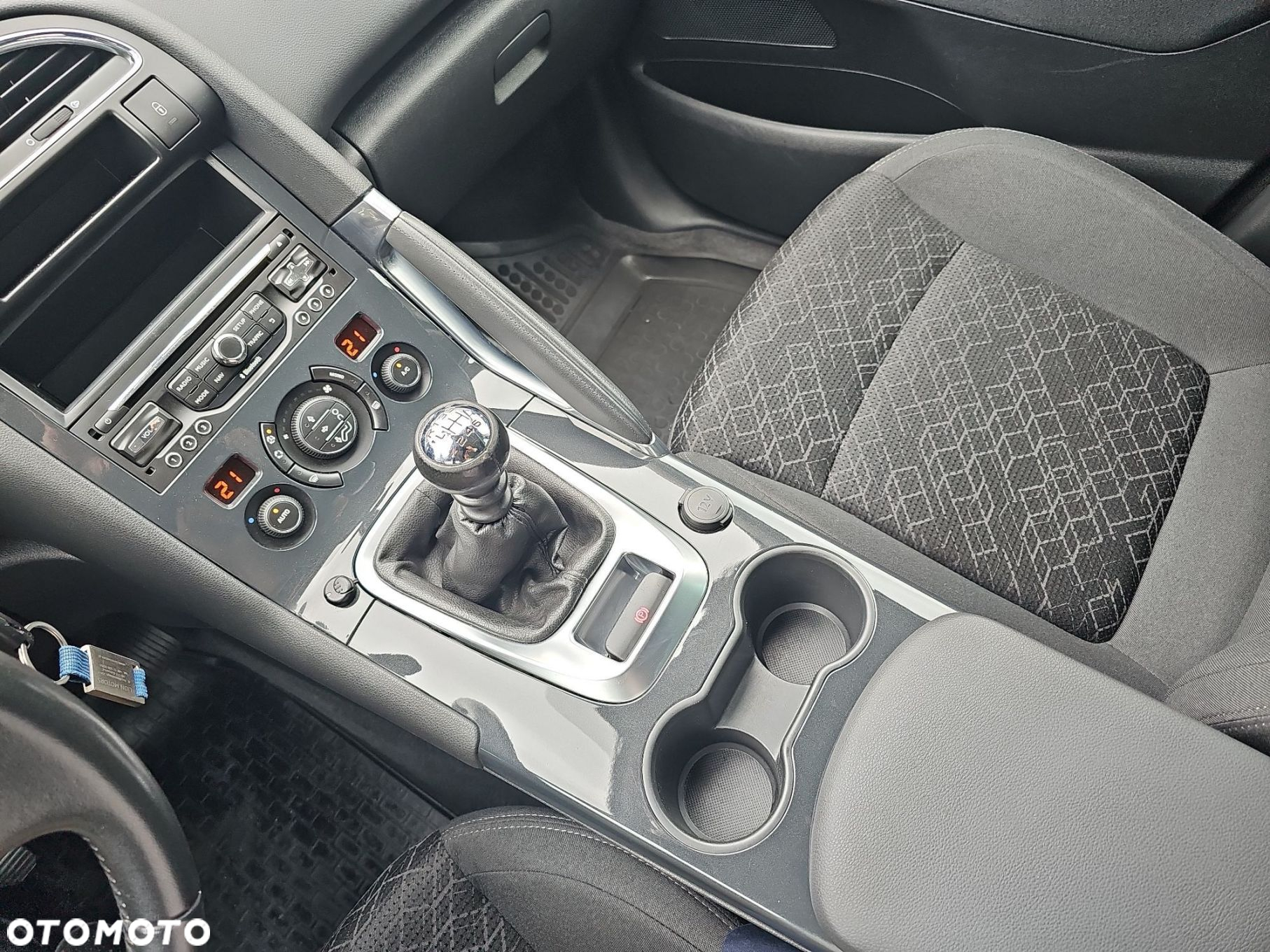 Peugeot 3008 1.6 HDi Active - 27