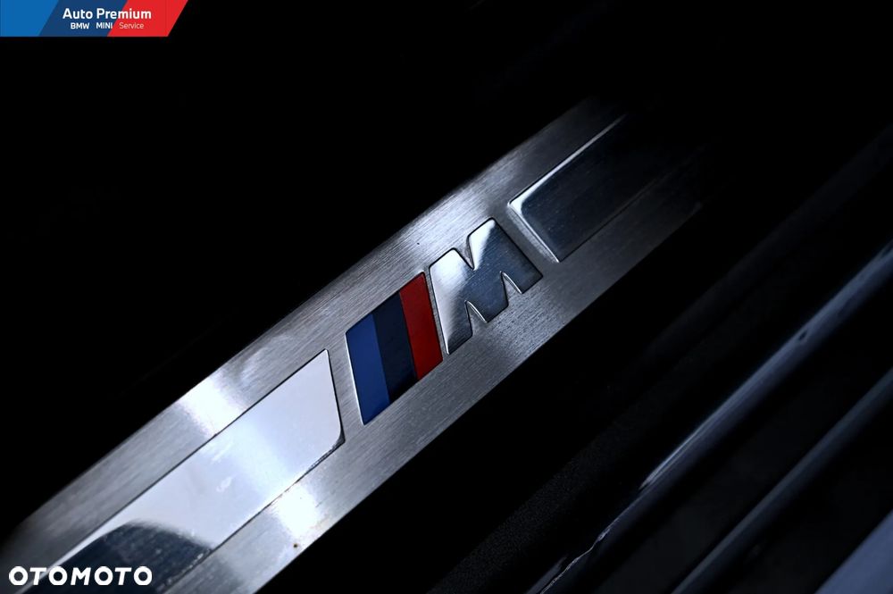 BMW Seria 3 330i xDrive M Sport - 15