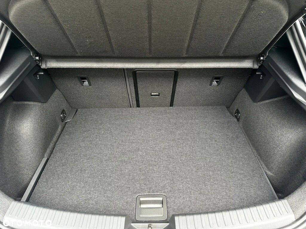 Cupra Leon 1.5 eTSI mHEV DSG - 11