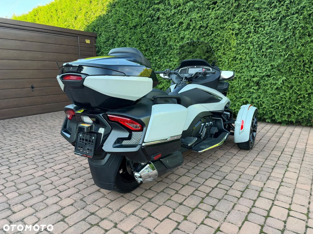 Can-Am Spyder - 4