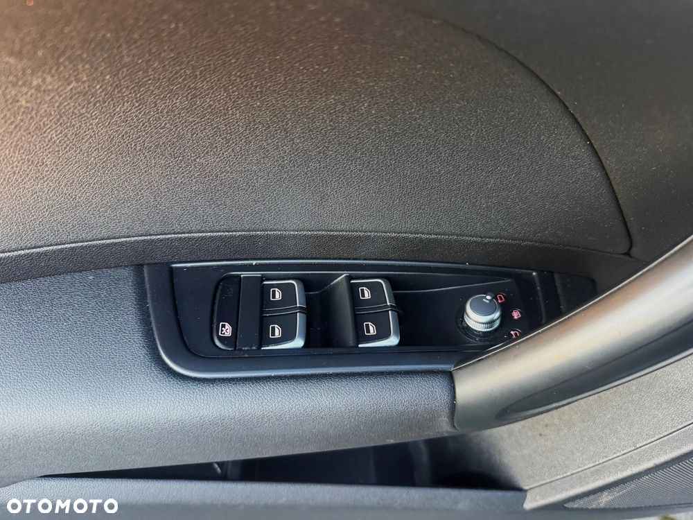 Audi A1 Sportback 1.4 TDI (ultra) design - 16