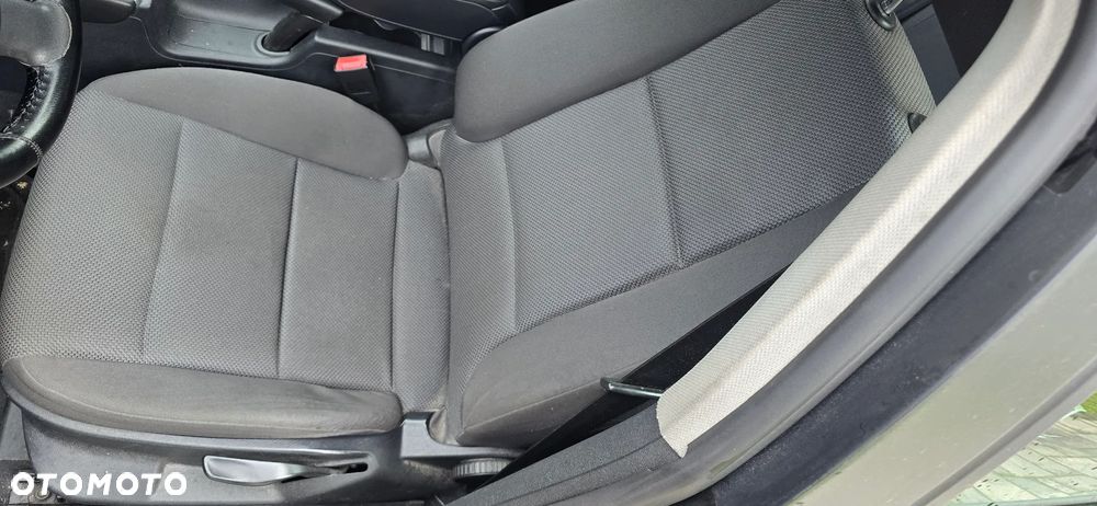 Audi A3 Sportback 1.6 Attraction - 12