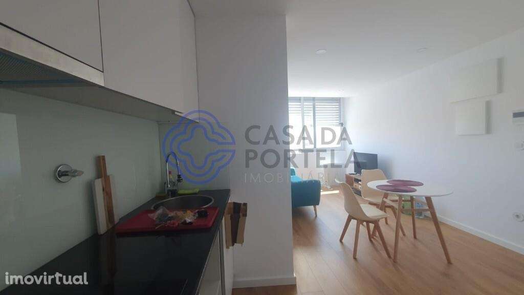 Apartamento T0 mobilado e equipado com lugar de garagem - Grande imagem: 3/10