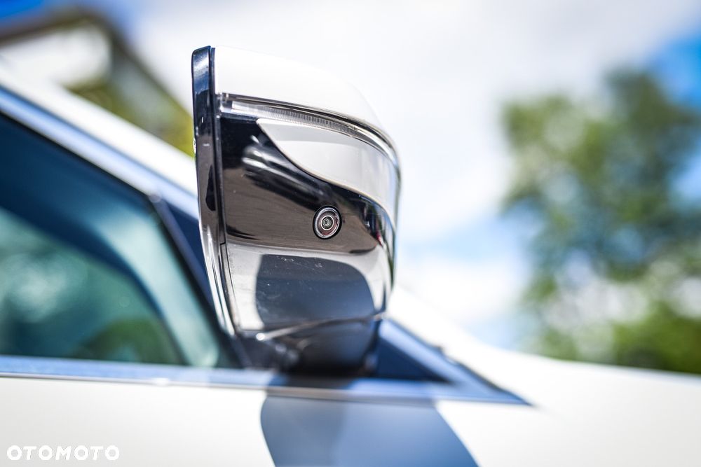 BMW Seria 3 330i Sport Line sport - 16
