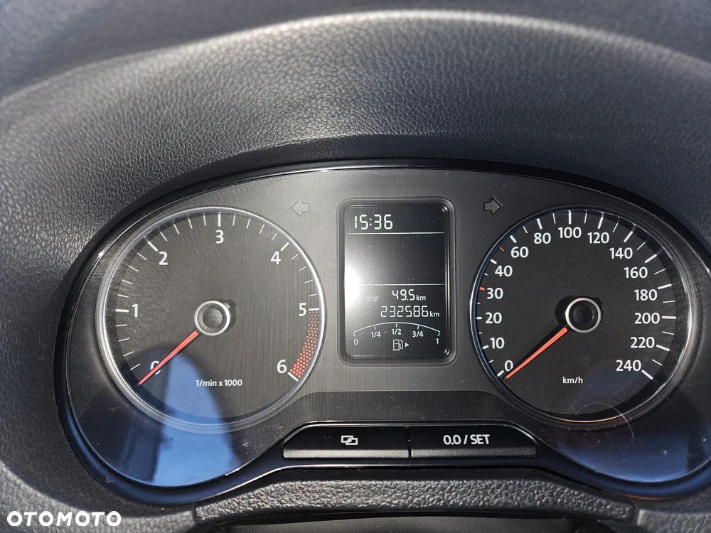 Volkswagen Polo 1.6 TDI DPF Highline - 13