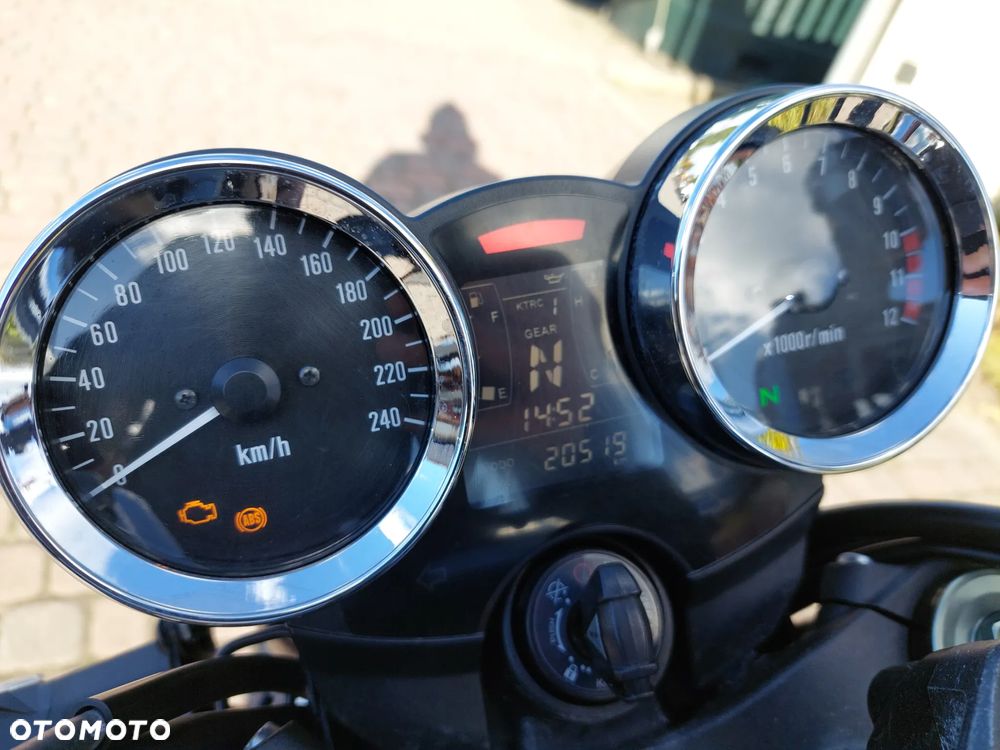Kawasaki Z 900 RS - 15