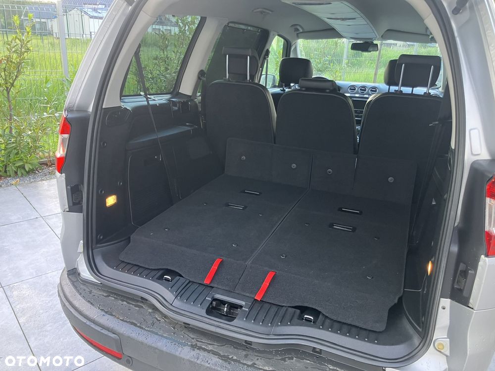 Ford Galaxy 2.0 TDCi Titanium - 29