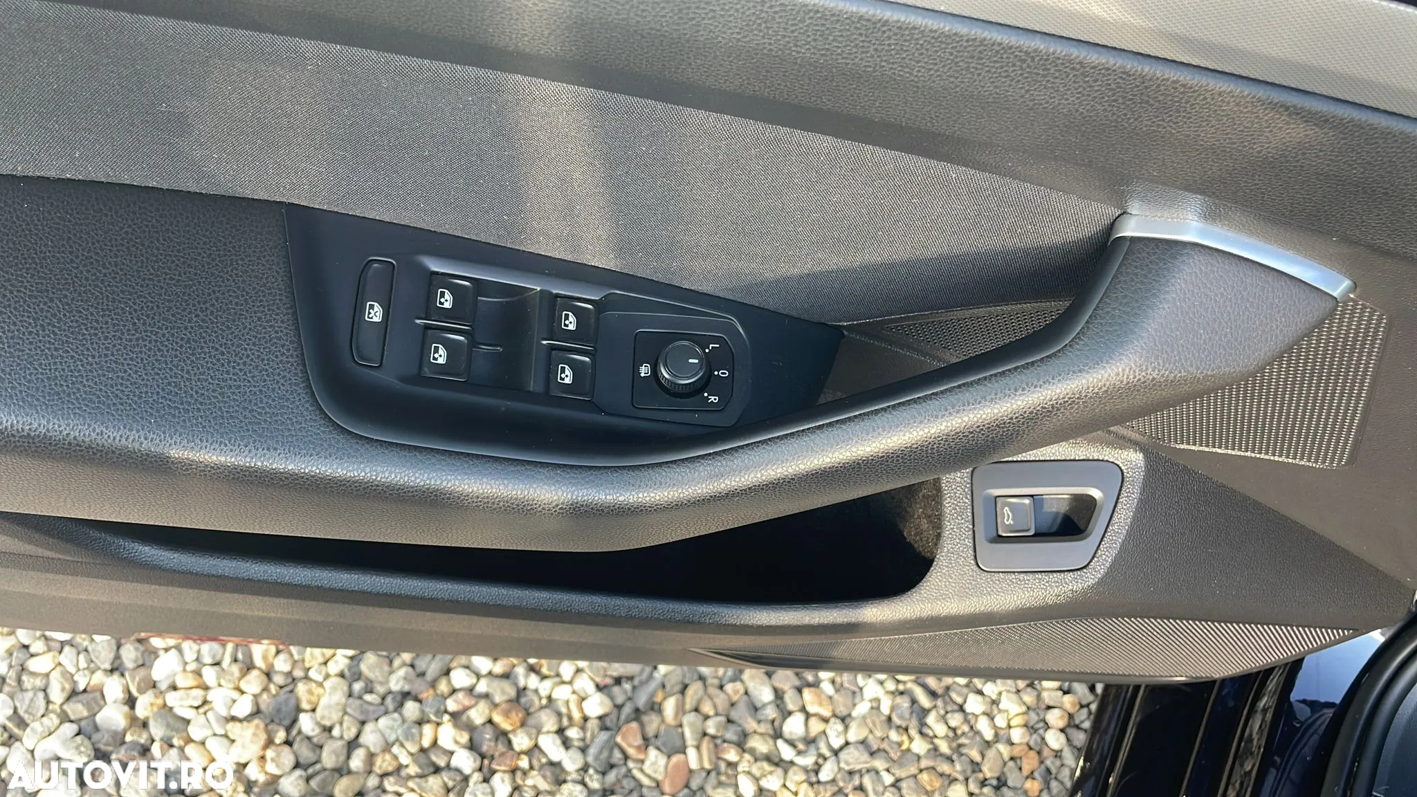 Volkswagen Passat - 14